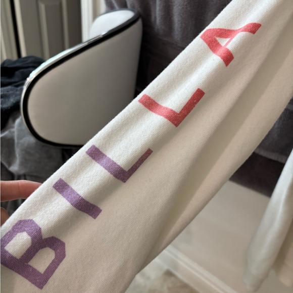 Billabong Cream Sweatshirt with Colorful Logo Wore Once - Picture 3 of 4